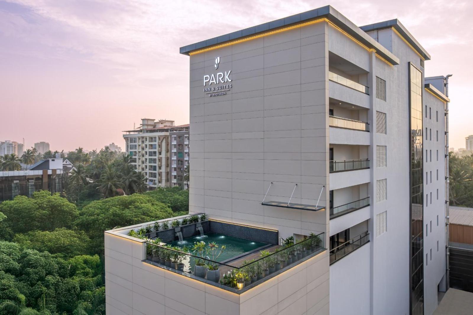 Park Inn & Suites By Radisson Thrissur East Fort Luaran gambar