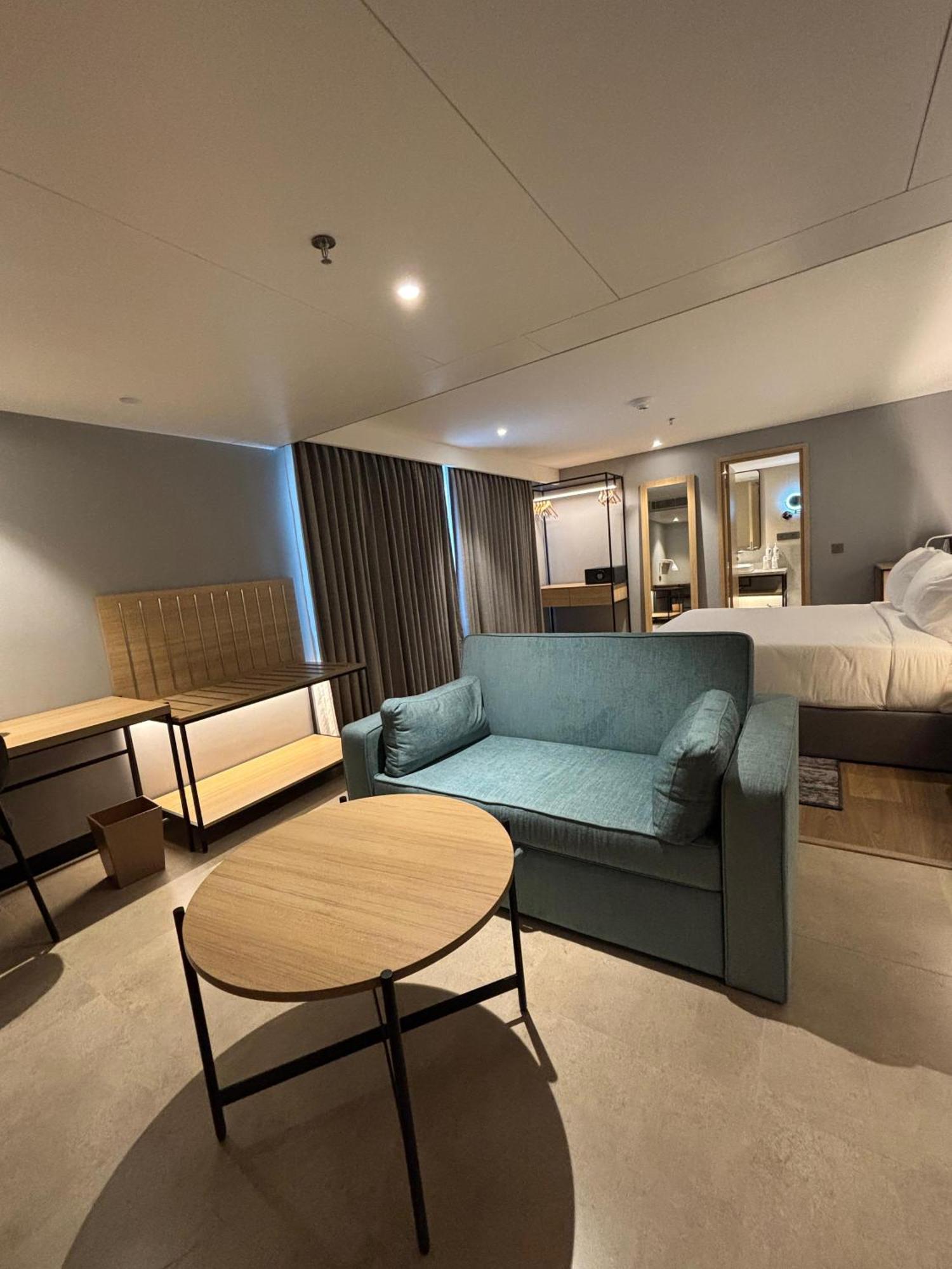 Park Inn & Suites By Radisson Thrissur East Fort Luaran gambar