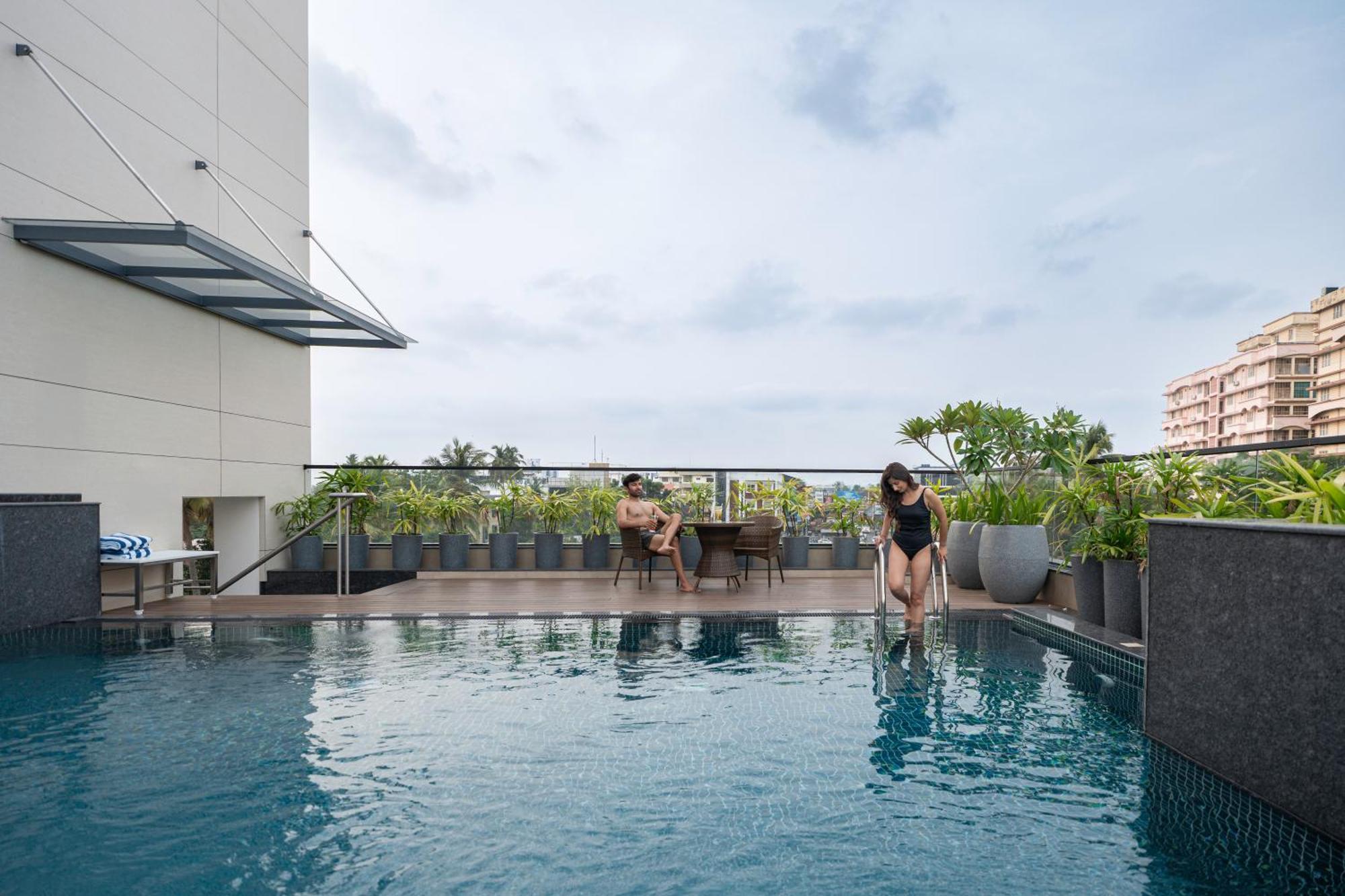 Park Inn & Suites By Radisson Thrissur East Fort Luaran gambar